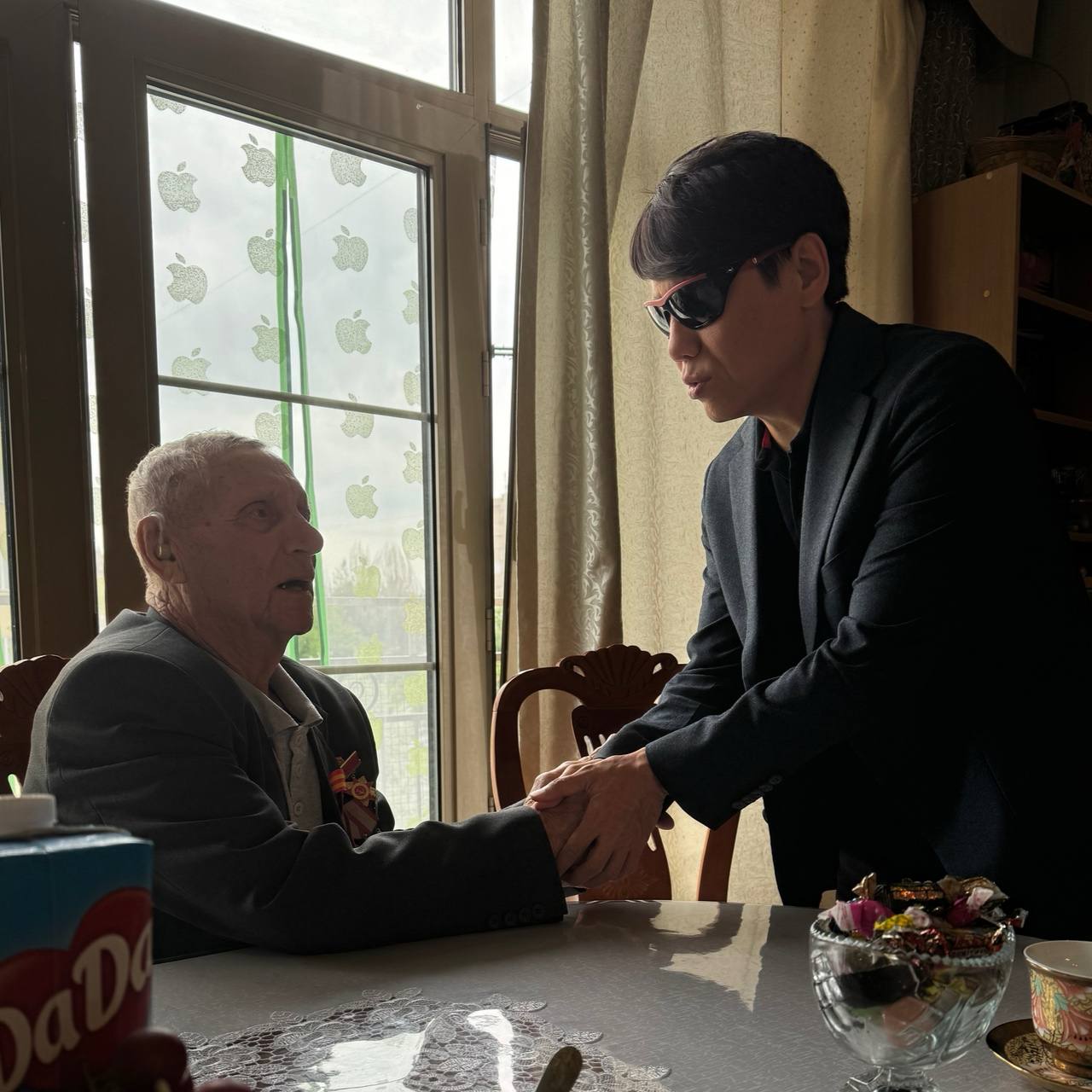 Забота и уважение к старшему поколению